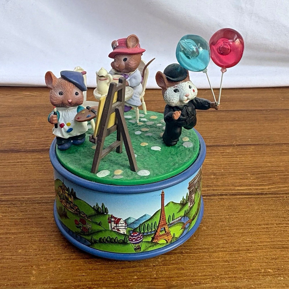 1994 Enesco "I Love Paris" Musical Music Box With Mouse Figurines